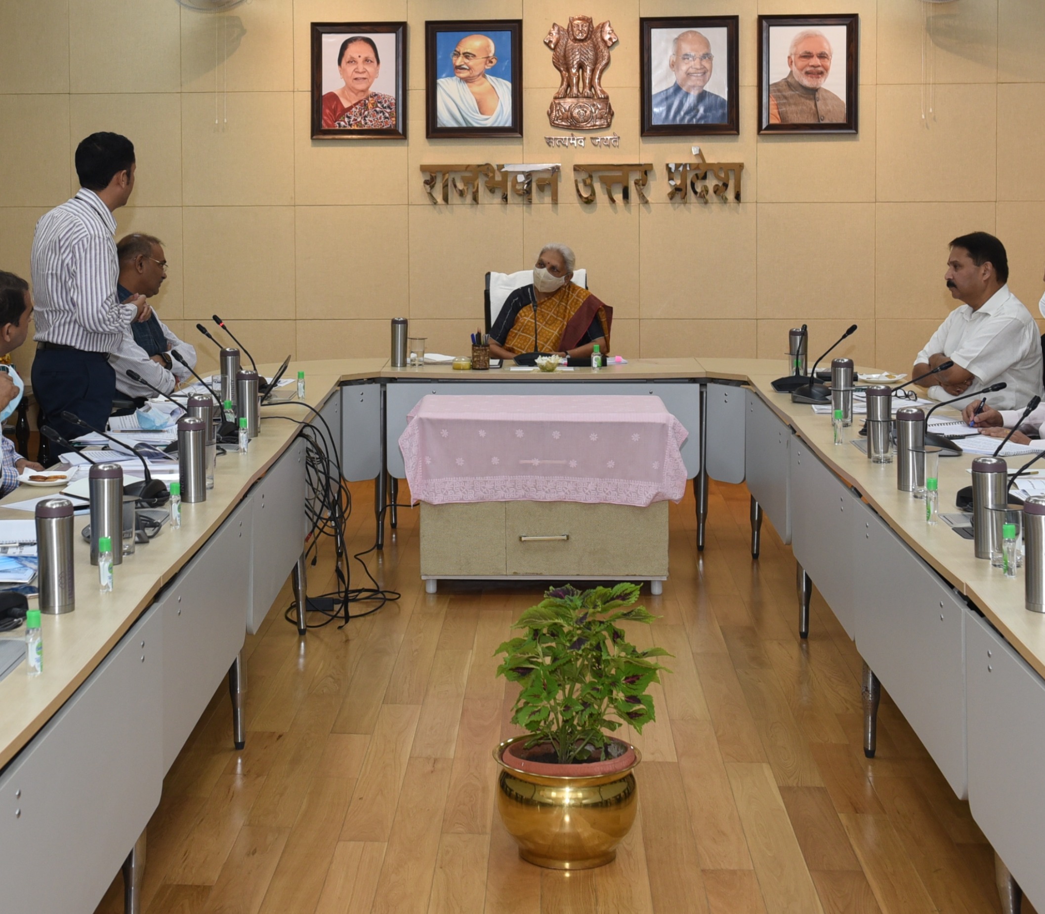The Governor witnessed the NAAC self-assessment presentation of Chhatrapati Shahu Ji Maharaj University, Kanpur