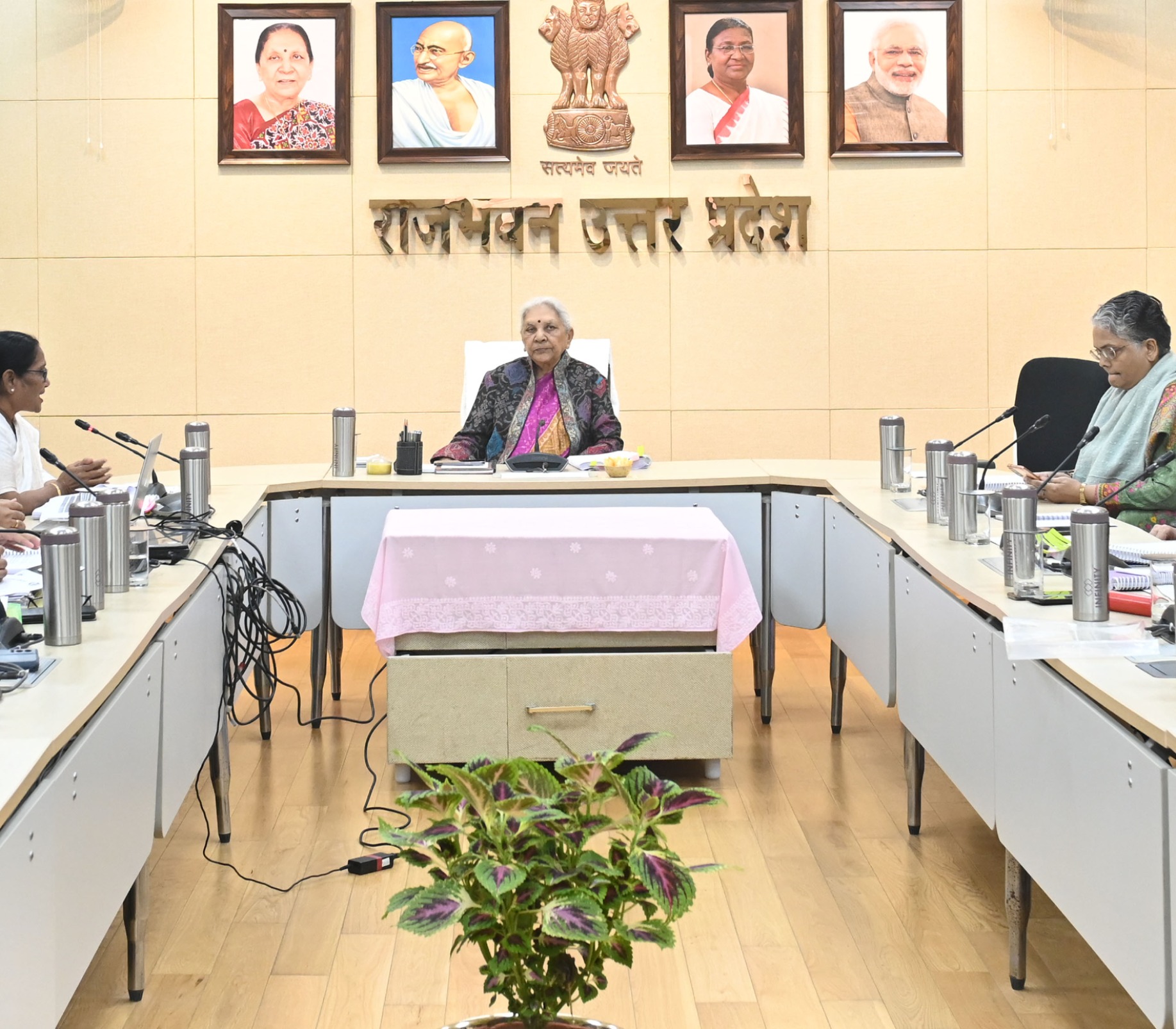 The Governor reviewed the presentation of Veer Bahadur Singh Purvanchal University Jaunpur for NAAC