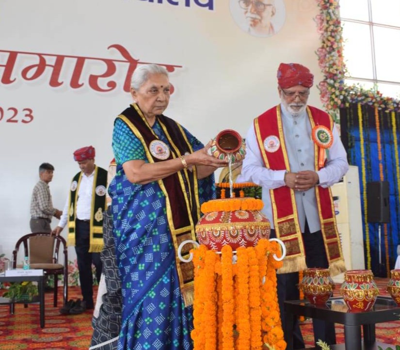 राज्यपाल श्रीमती आनंदीबेन पटेल की अध्यक्षता में प्रो0 राजेन्द्र सिंह (रज्जू भय्या) विश्वविद्यालय, प्रयागराज का छठा दीक्षान्त समारोह सम्पन्न