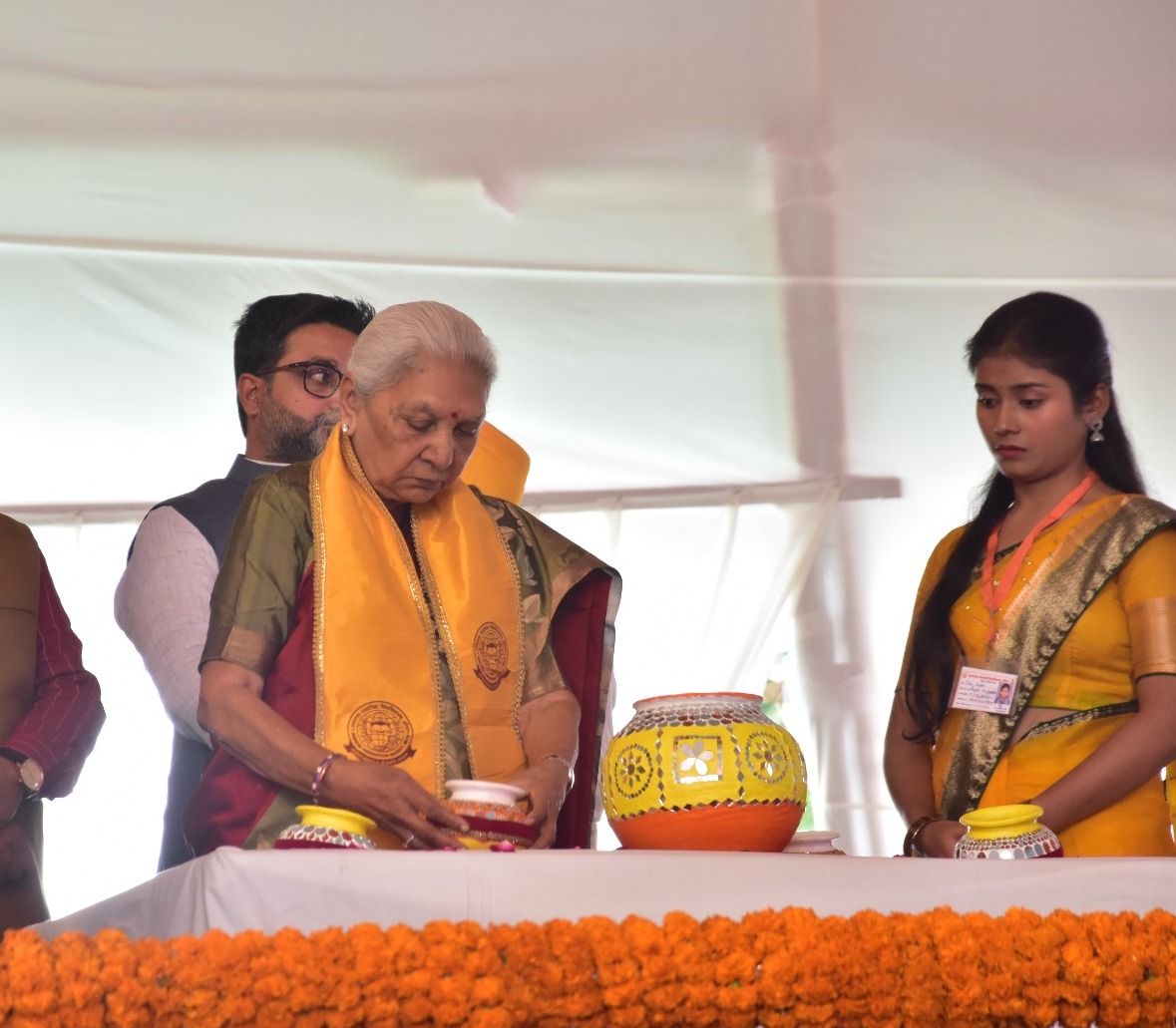 राज्यपाल की अध्यक्षता में जननायक चन्द्रशेखर विश्वविद्यालय, बलिया का 5वाँ दीक्षांत समारोह सम्पन्न