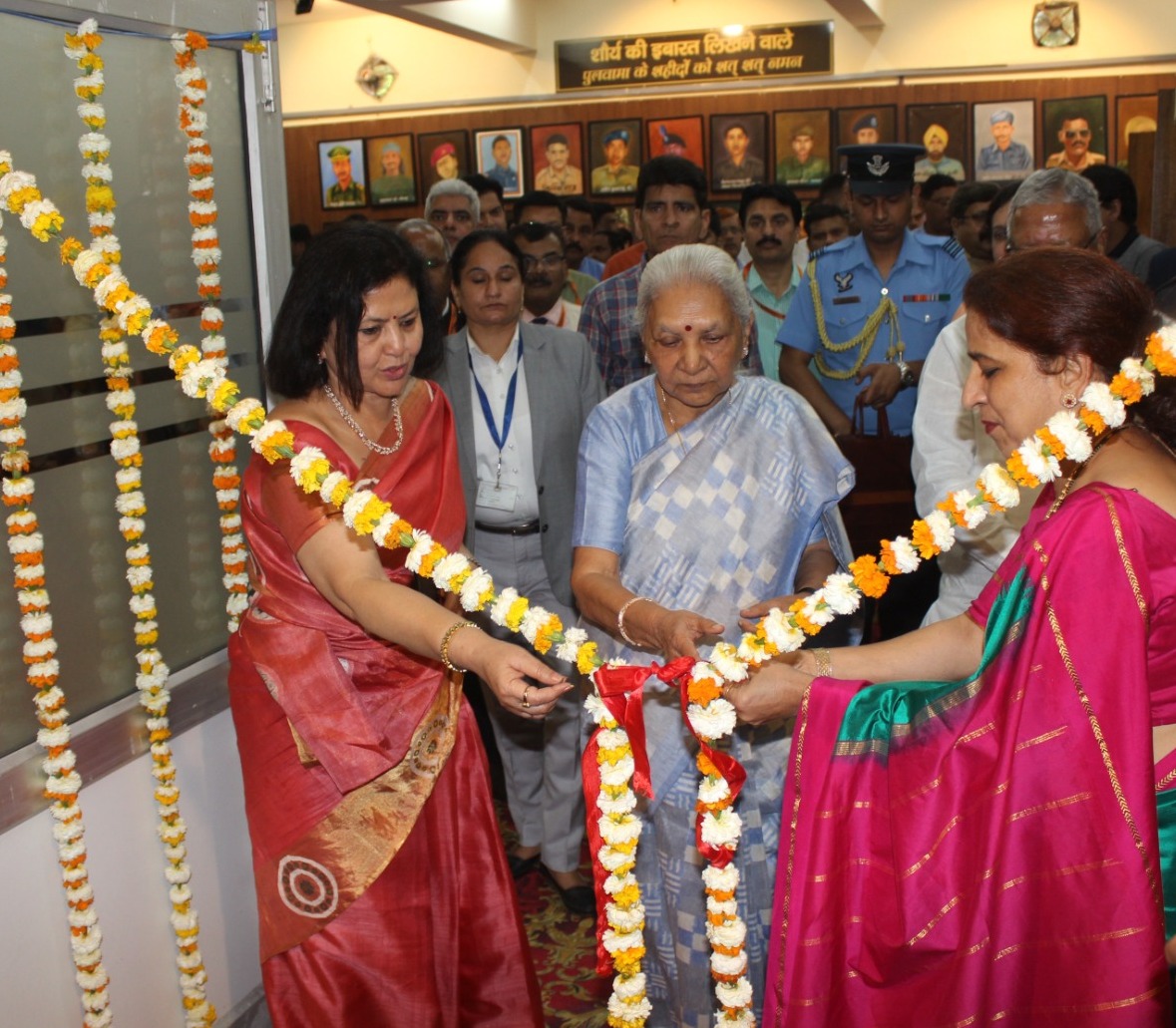 The Governor inaugurated the newly constructed Studio Incubation Center & Anandam-Chaitanyam Yoga Center, and visited the Art Exhibition at Chaudhary Charan Singh University, Meerut.