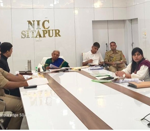The Governor held a review meeting on various programmes and schemes run by the government in Sitapur district