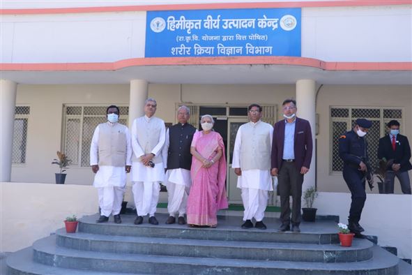 The convocation of Uttar Pradesh Pandit Deen Dayal Upadhyay University of Veterinary Sciences and Cow Research Institute, Mathura concluded./उ0प्र0 पंडित दीन दयाल उपाध्याय पशु चिकित्सा विज्ञान विश्वविद्यालय एवं गो अनुसंधान संस्थान, मथुरा का दीक्षान्त समारोह सम्पन्न