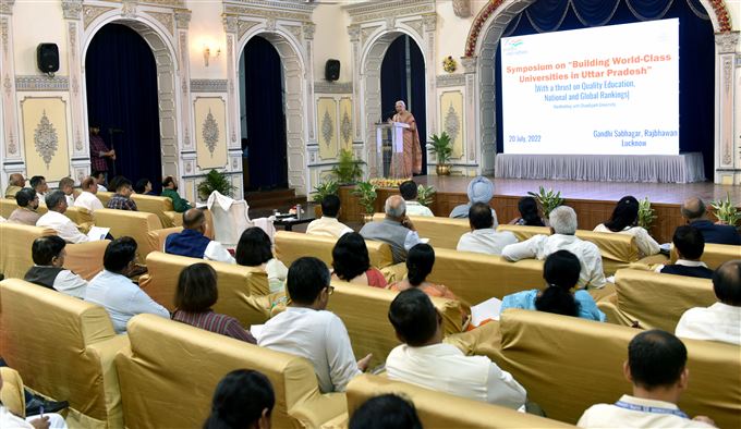 The Governor inaugurated State Level Seminar on “Quality Education, Building World Class Universities”./राज्यपाल ने गुणवत्तापूर्ण शिक्षा, विश्व स्तरीय विश्वविद्यालयों के निर्माण पर राज्य स्तरीय संगोष्ठी का किया उद्घाटन किया