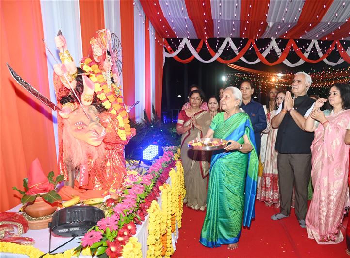 Durga Puja and Garba Festival organized in Raj Bhavan/राजभवन में दुर्गा पूजा एवं गरबा महोत्सव का आयोजन