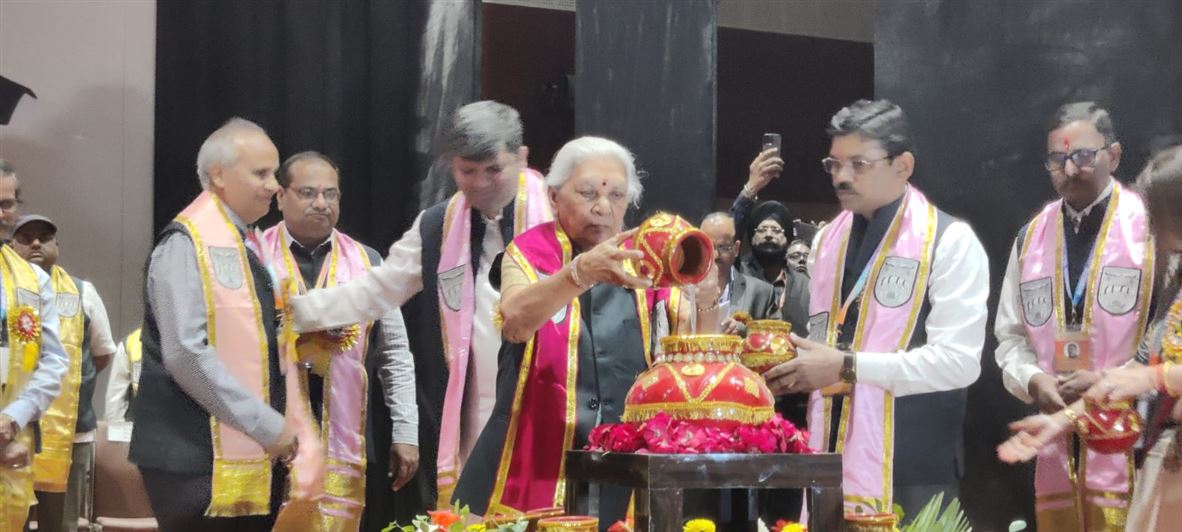 The 4th convocation ceremony of Harcourt Butler Technical University, Kanpur concluded under the chairpersonship of the Governor/राज्यपाल की अध्यक्षता में हरकोर्ट बटलर प्राविधिक विश्वविद्यालय, कानपुर का चतुर्थ दीक्षान्त समारोह सम्पन्न