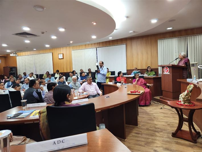 The Governor addressed the National Workshop of NAAC in Bengaluru/राज्यपाल ने बेंगलुरु में राष्ट्रीय मूल्याङ्कन एवं प्रत्यायन परिषद् (नैक) की राष्ट्रीय कार्यशाला को सम्बोधित किया