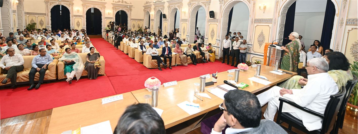 Ayushman Bhava Seva Pakhwada inaugurated at Raj Bhavan under the chairmanship of the Governor/राज्यपाल की अध्यक्षता में राजभवन में आयुष्मान भव सेवा पखवाड़ा का हुआ शुभारम्भ