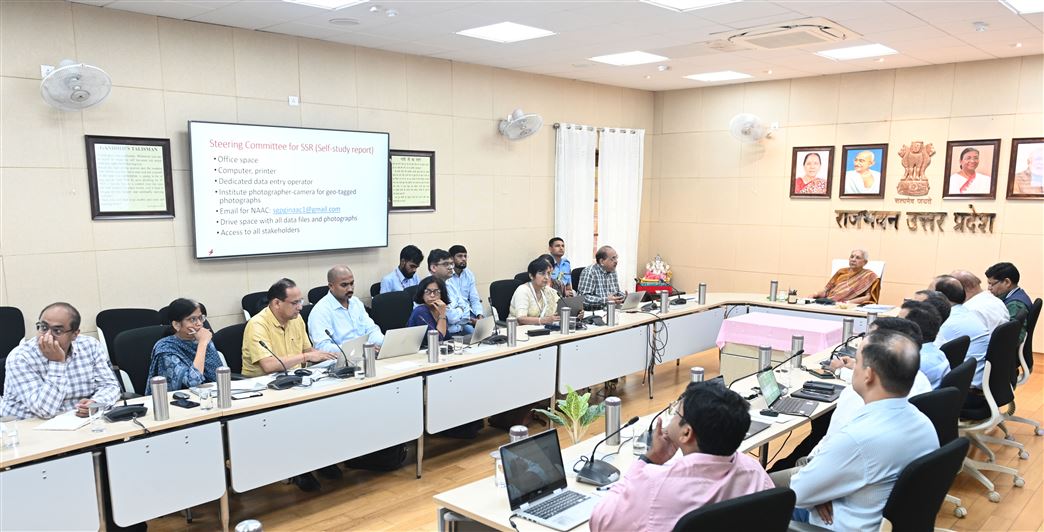 Governor reviews self study report prepared for NAAC grading of Sanjay Gandhi Post Graduate Institute of Medical Science Lucknow/राज्यपाल ने संजय गाँधी पोस्ट ग्रेजुएट इंस्टीट्यूट आफ मेडिकल साइंस, लखनऊ की नैक ग्रेडिंग हेतु तैयार सेल्फ स्टडी रिपोर्ट की समीक्षा की