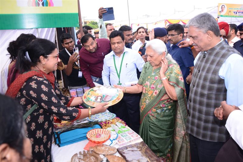 Governor inaugurated All India Farmers Fair and Agro Industry Exhibition at Sardar Vallabhbhai Patel University of Agriculture and Technology, Meerut/राज्यपाल ने सरदार वल्लभभाई पटेल कृषि एवं प्रौद्योगिकी विश्वविद्यालय, मेरठ में अखिल भारतीय किसान मेला एवं कृषि उद्योग प्रदर्शनी का उद्घाटन किया