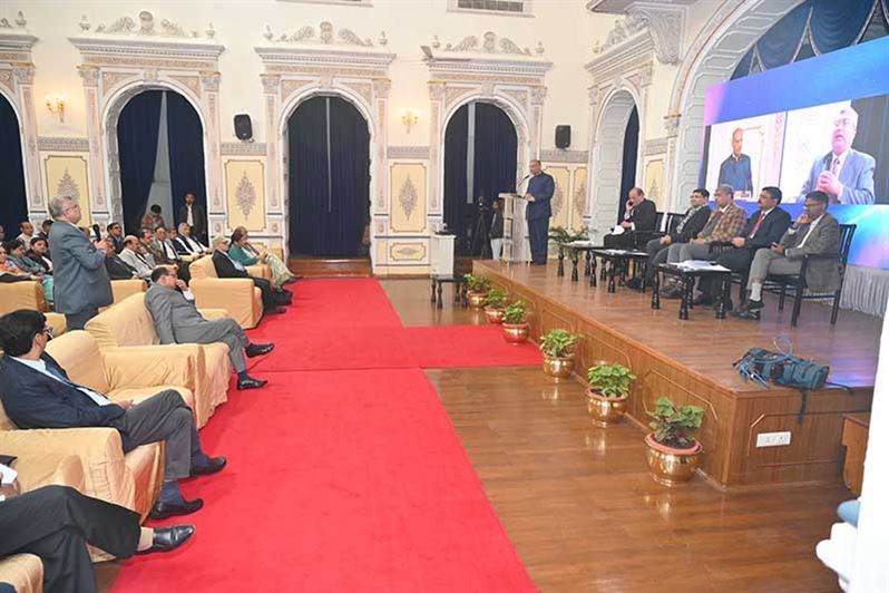 Raj Bhavan, Lucknow, along with vice-chancellors and teachers of universities, participated in Prime Minister Shri Narendra Modi&apos;s address program on &apos;Developed India 2047 Voice of Youth&apos; through video conferencing./प्रधानमंत्री श्री नरेन्द्र मोदी जी के ‘विकसित भारत 2047 युवाओं की आवाज‘ पर सम्बोधन कार्यक्रम में वीडियो कांफ्रेंसिंग से राजभवन लखनऊ ने विश्वविद्यालयों के कुलपतियों और शिक्षकों के साथ प्रतिभाग किया