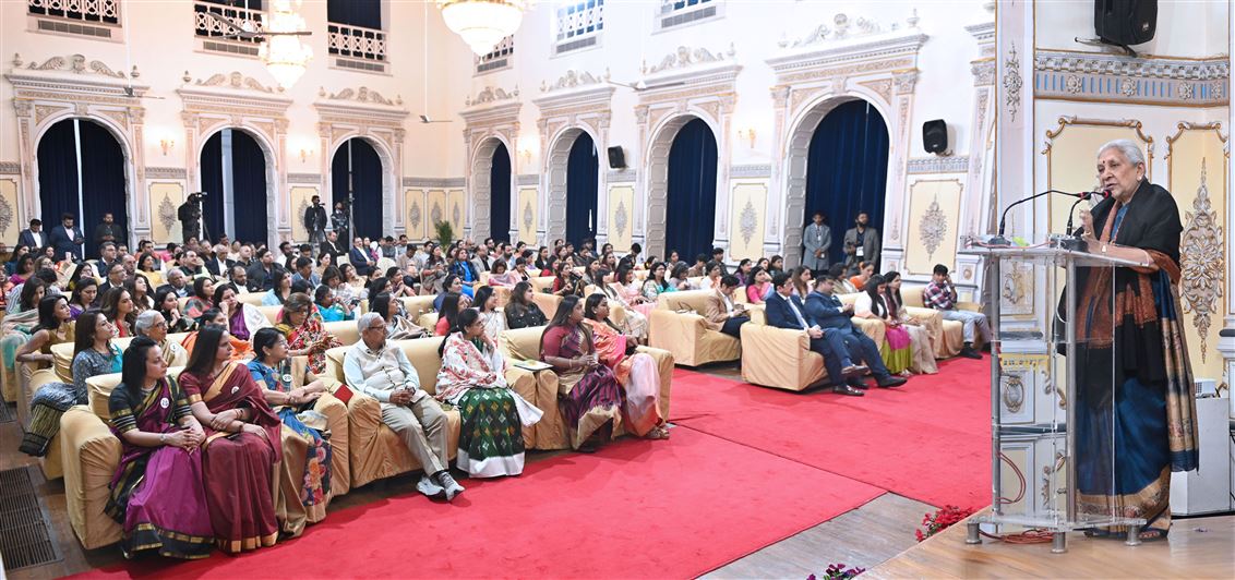 Governor honored women entrepreneurs/राज्यपाल ने महिला उद्यमियों को सम्मानित किया