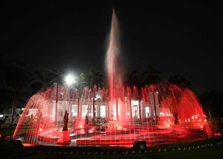 U.P. Emblem Fountain/यू0पी0 एम्ब्लम फाउंटेन