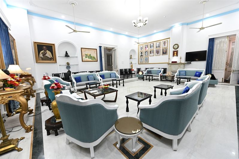Neel Kusum - Visitors’ Room /नील कुसुम - आगंतुक कक्ष 