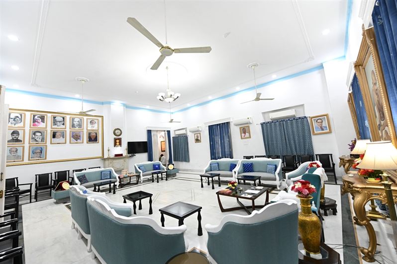 Neel Kusum - Visitors’ Room /नील कुसुम - आगंतुक कक्ष 